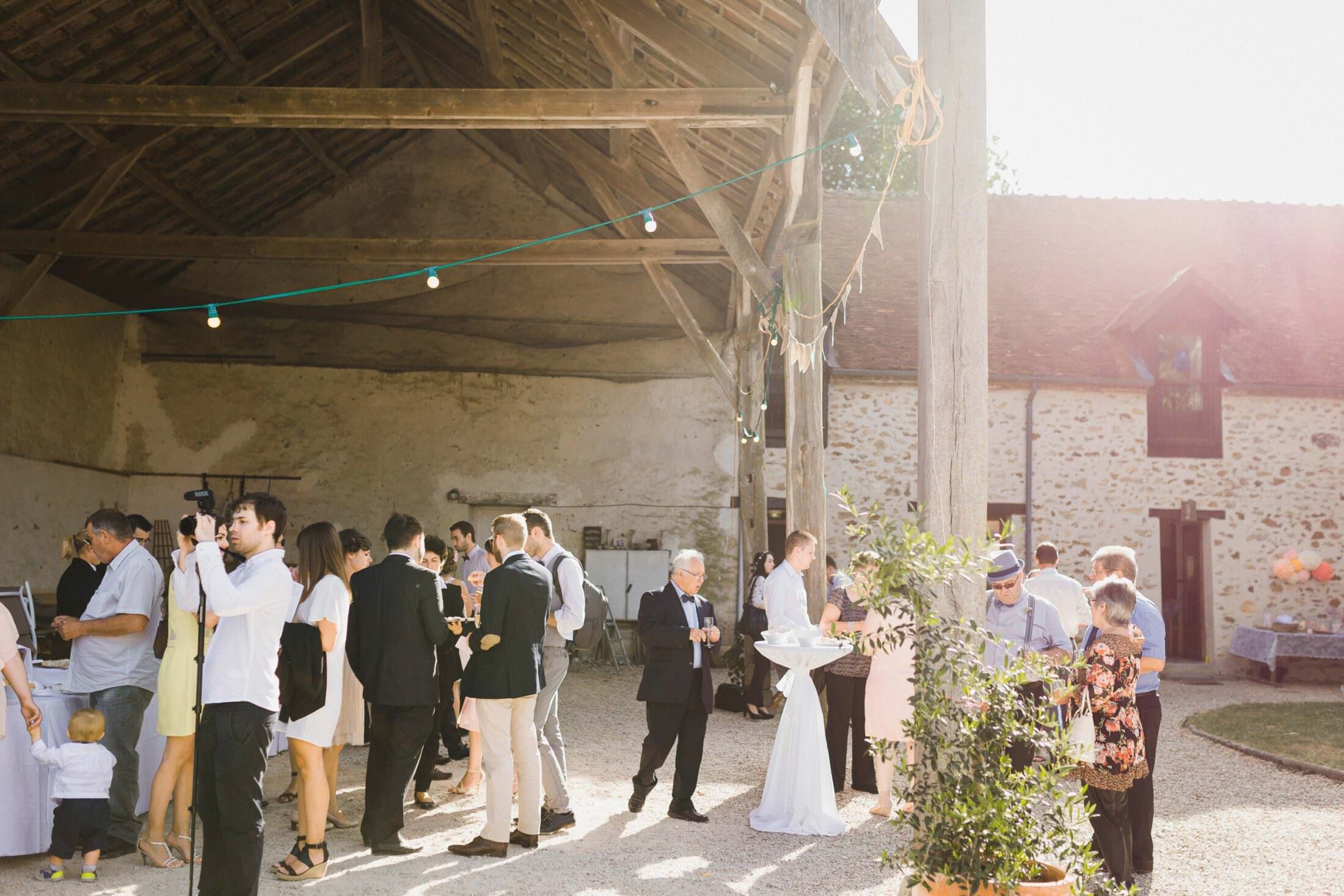 Mariage cérémonie laïque extérieur à Maisons Maquets - Rozoy Bellevalle