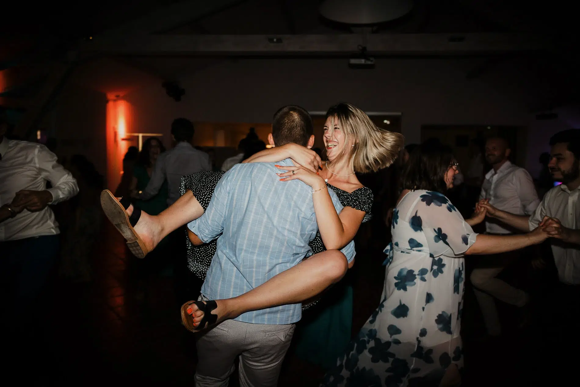 Photo soirée mariage danse
